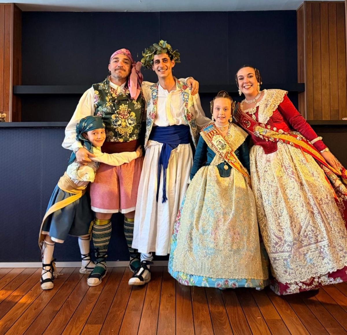 Dénia ya conoce los nuevos cargos falleros Dénia ya conoce los nuevos cargos falleros