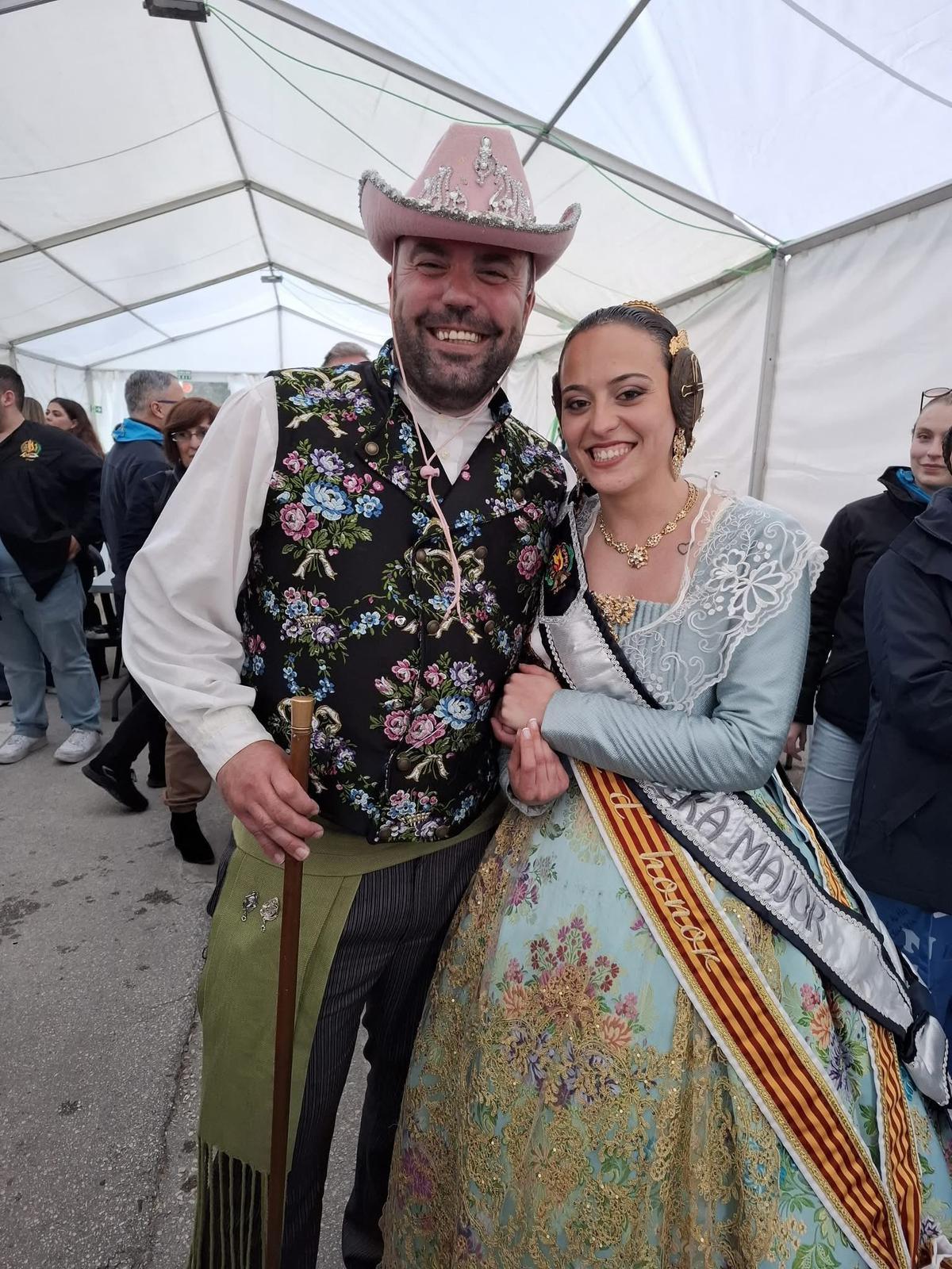 Dénia ya conoce los nuevos cargos falleros Dénia ya conoce los nuevos cargos falleros