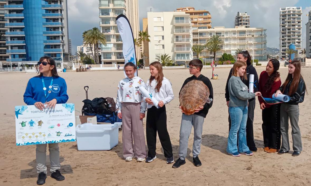 Tuk Tuk vuelve al mar: Calp convierte la educación en acción por la vida marina