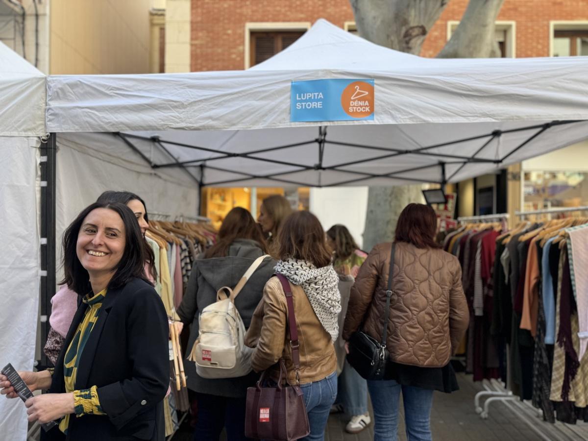 Dénia Stock transforma els carrers en un aparador a l’aire lliure Dénia Stock transforma els carrers en un aparador a l’aire lliure