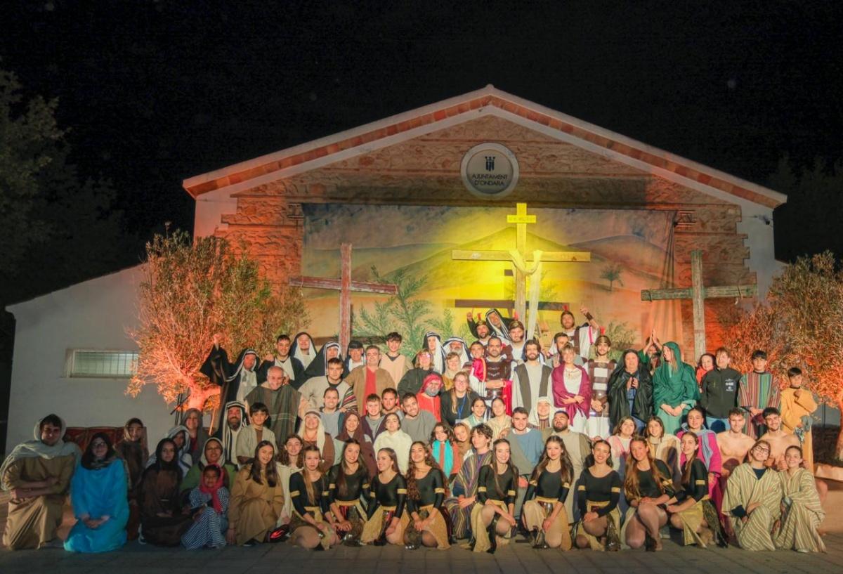 Més d’un miler de persones viuen a Ondara una espectacular representació de La Passió consolidada com a atractiu cultural i turístic Més d’un miler de persones viuen a Ondara una espectacular representació de La Passió consolidada com a atractiu cultural i turístic
