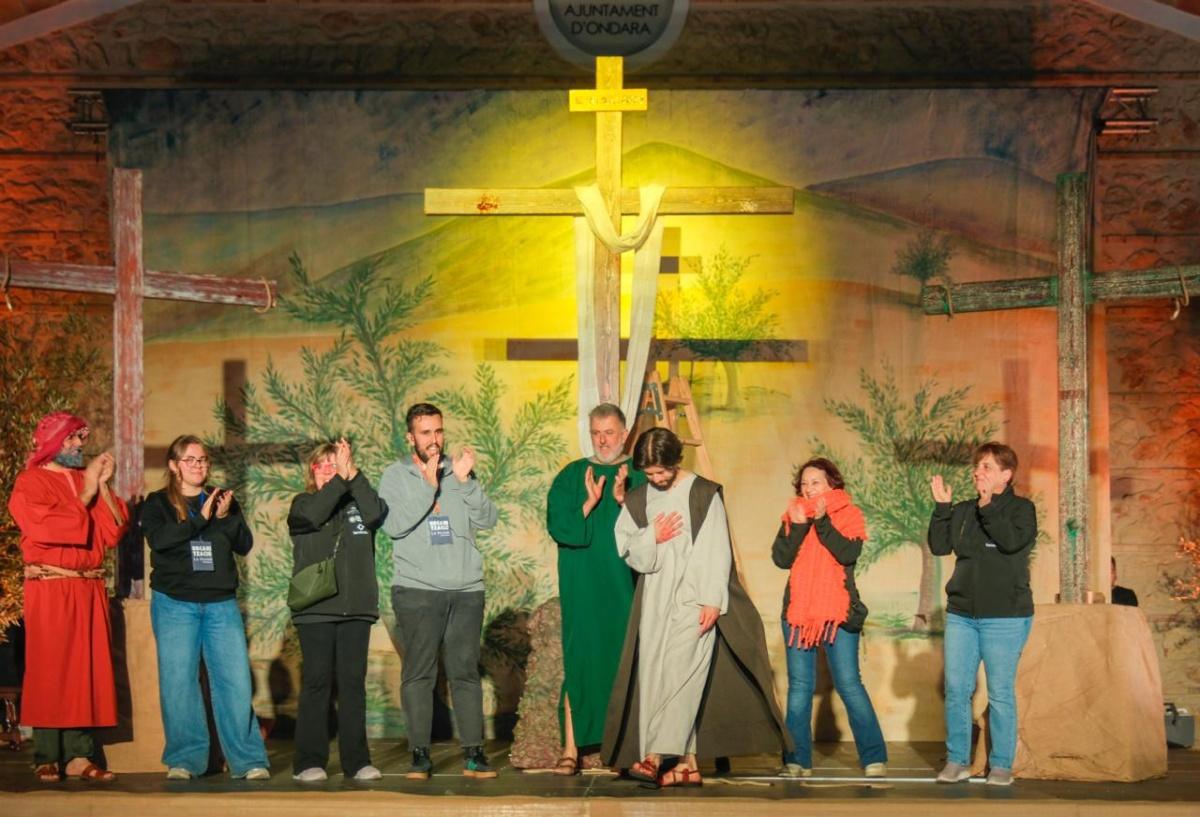 Més d’un miler de persones viuen a Ondara una espectacular representació de La Passió consolidada com a atractiu cultural i turístic