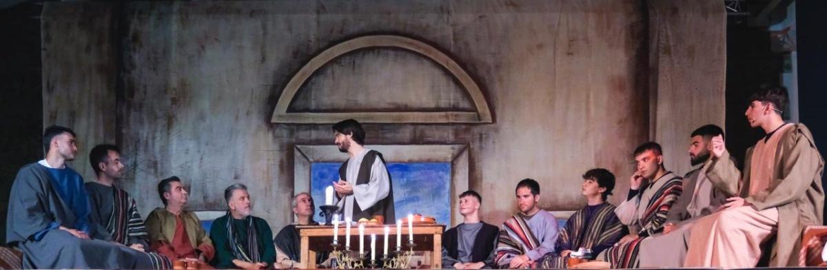 Més d’un miler de persones viuen a Ondara una espectacular representació de La Passió consolidada com a atractiu cultural i turístic