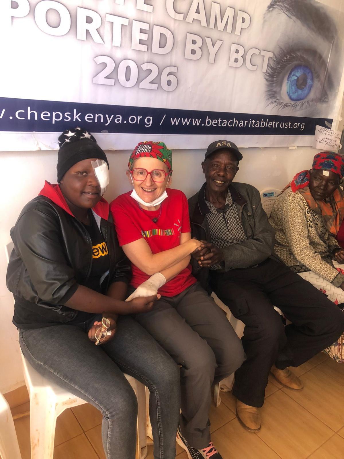 Visió sense Fronteres lleva a cabo 235 operaciones de cataratas en una nueva misión en Kenia