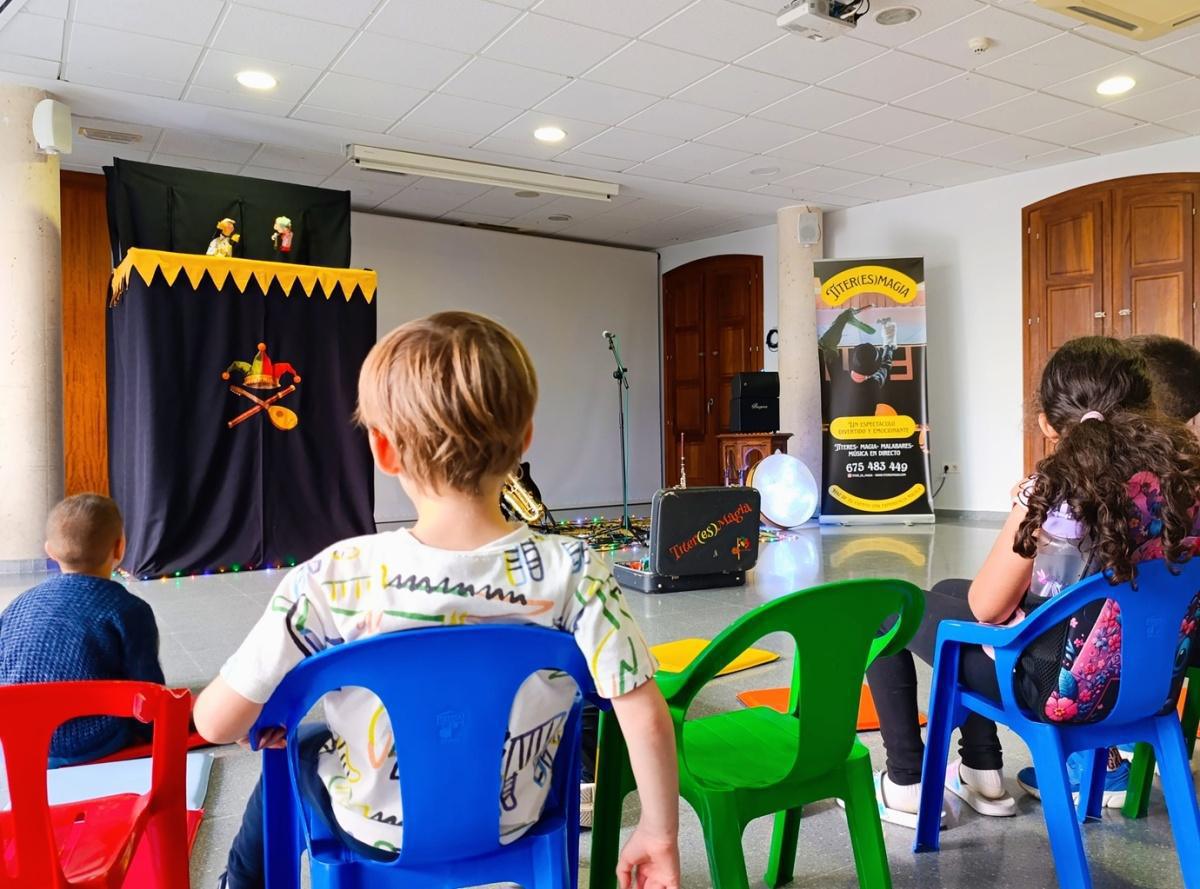 Ondara celebra l'encontre amb els primers lectors amb una vesprada màgica de lectura, música i titelles