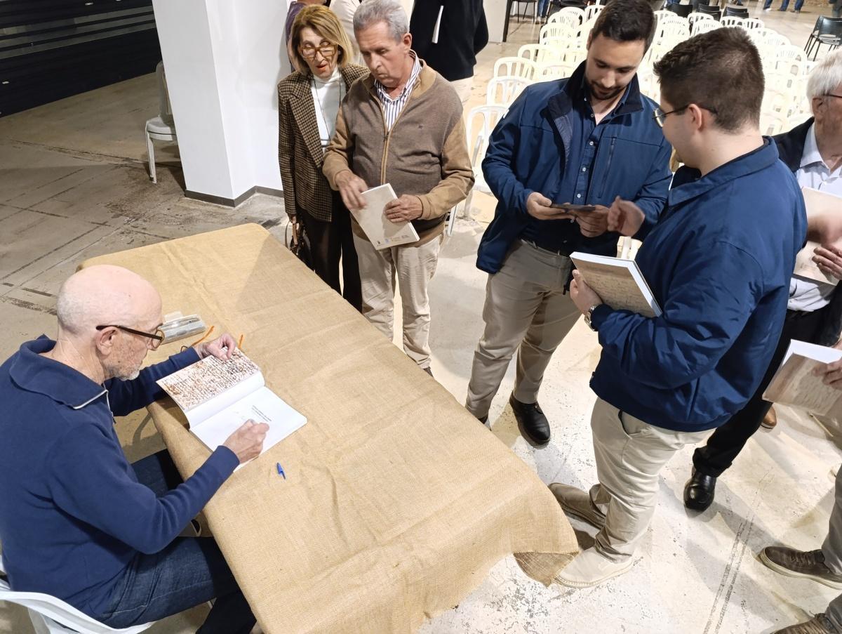 “Catàleg general de noms i cognoms d’Ondara”: Robert Miralles traça la memòria dels llinatges del poble “Catàleg general de noms i cognoms d’Ondara”: Robert Miralles traça la memòria dels llinatges del poble