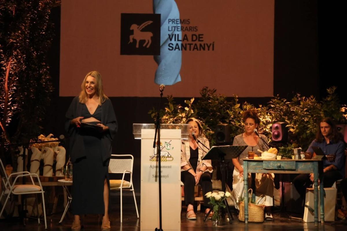 Jovi Lozano-Seser guanya a Mallorca el Premi Antoni Vidal Ferrando amb la seua última novel·la Jovi Lozano-Seser guanya a Mallorca el Premi Antoni Vidal Ferrando amb la seua última novel·la