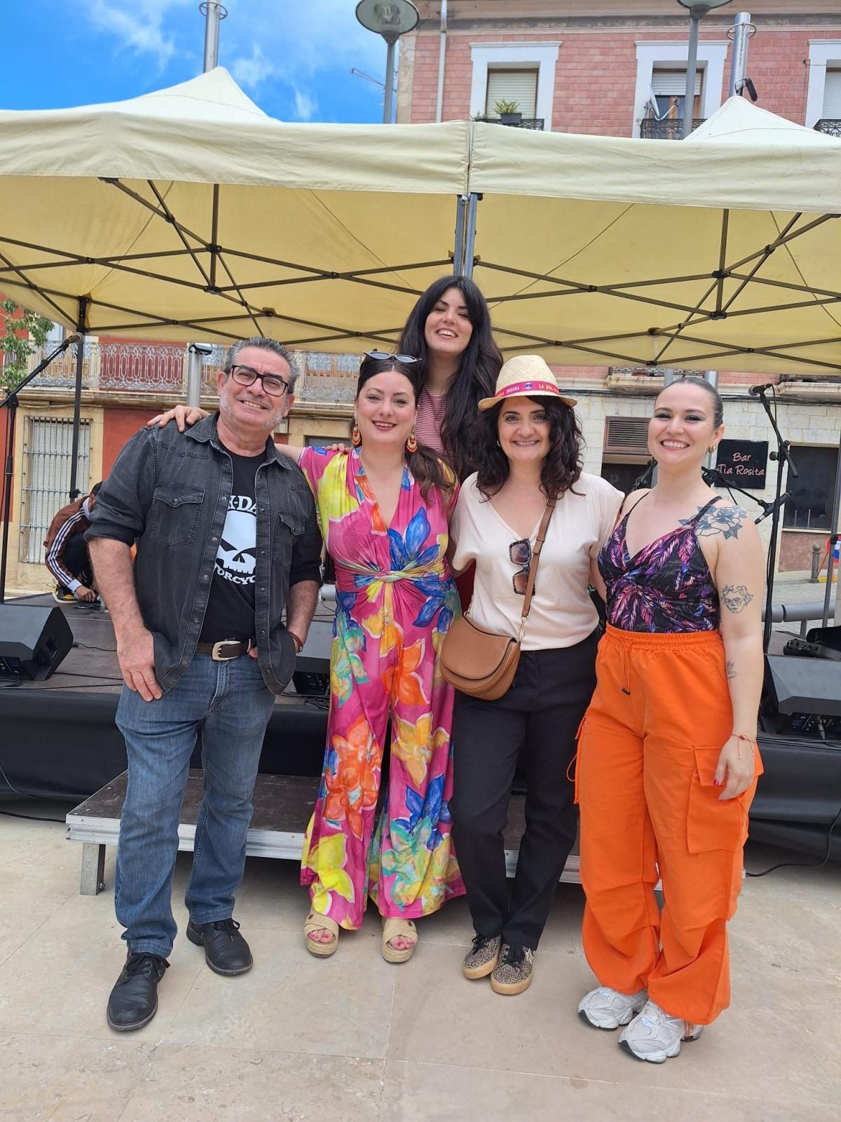 Gran resposta de públic ondarenc en la Fira del Llibre que clausura el Mes del Llibre