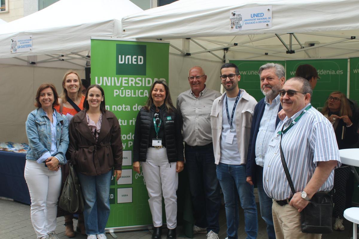 La Feria del Estudiantado toma el centro de Dénia y convierte sus calles en un escaparate de futuro