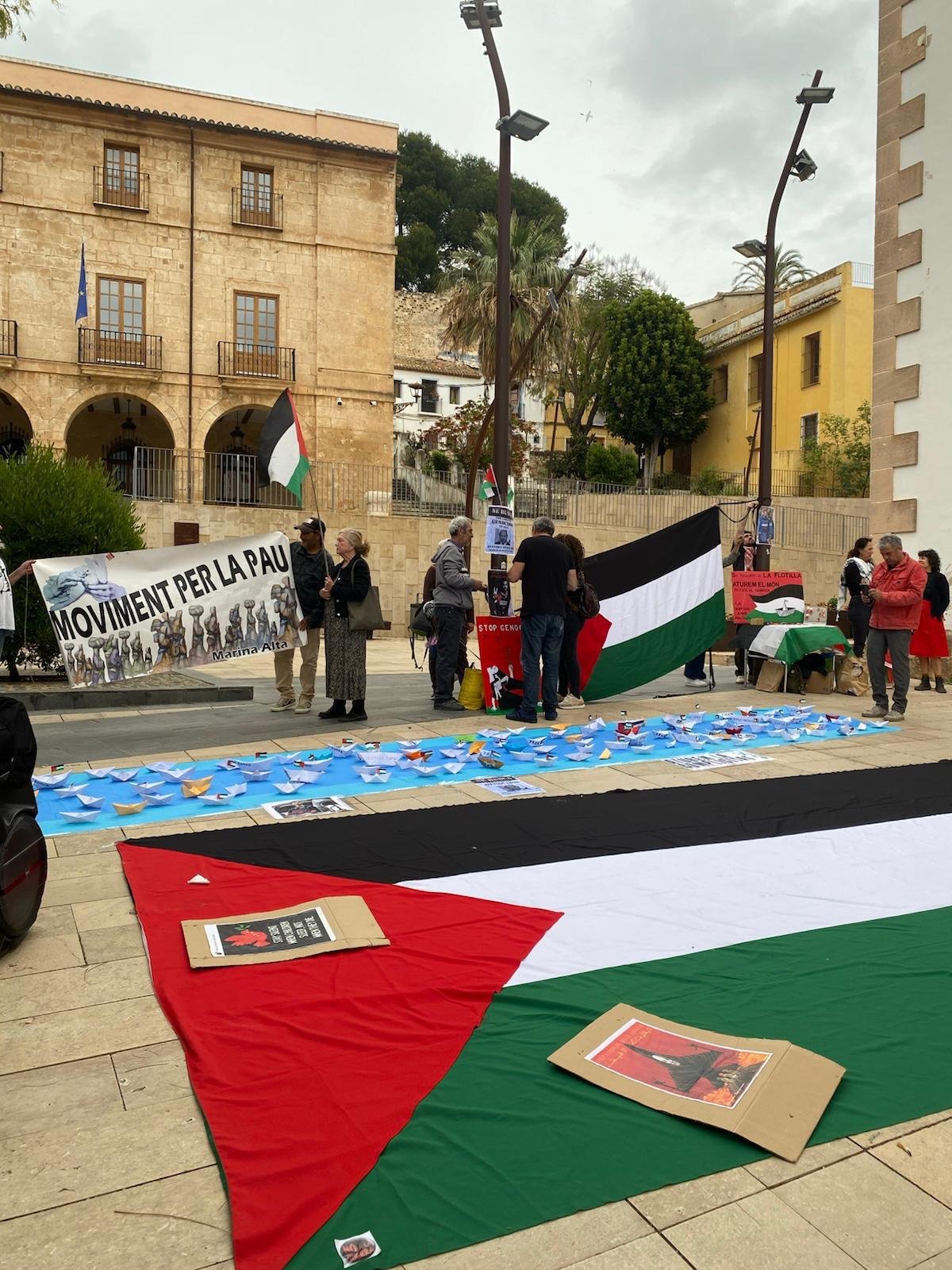 Dénia alza la voz por la flotilla retenida y pide una respuesta internacional