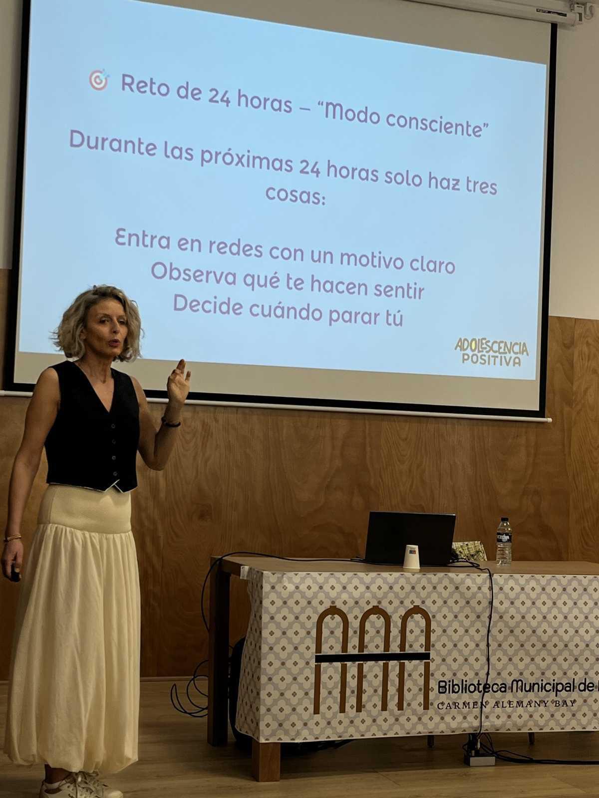 Pantallas, emociones y adolescencia: Pego convierte el diálogo entre jóvenes y familias en un éxito colectivo