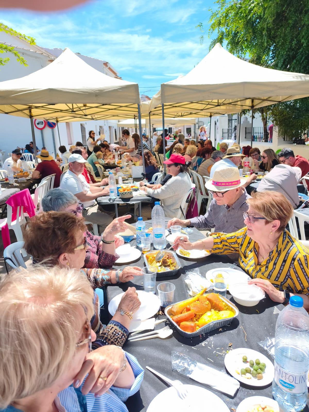 Pamis es bolca en l’homenatge a La Raboseta amb una jornada multitudinària i solidària Pamis es bolca en l’homenatge a La Raboseta amb una jornada multitudinària i solidària