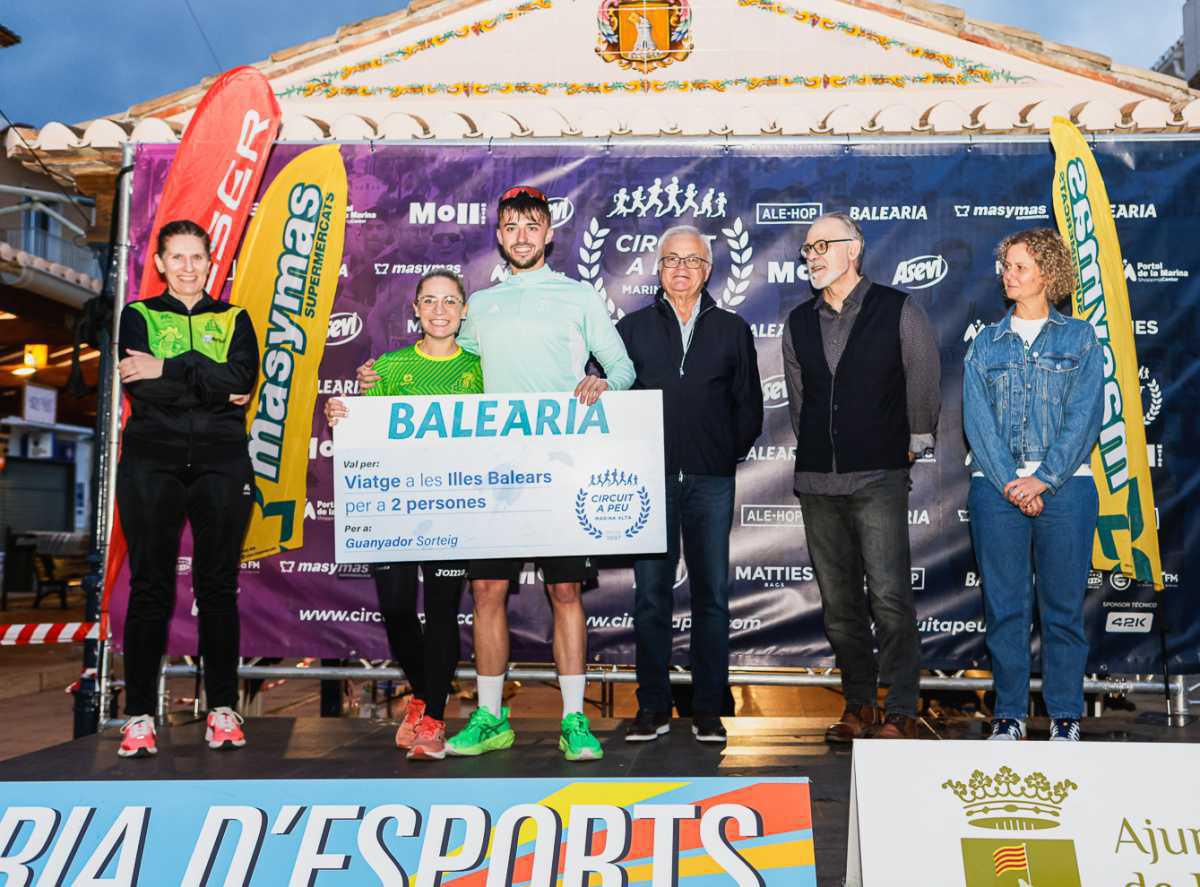 Kiket Roselló y Eri Yonamine dominan la Cursa Popular de Pedreguer en el Circuit a Peu Marina Alta