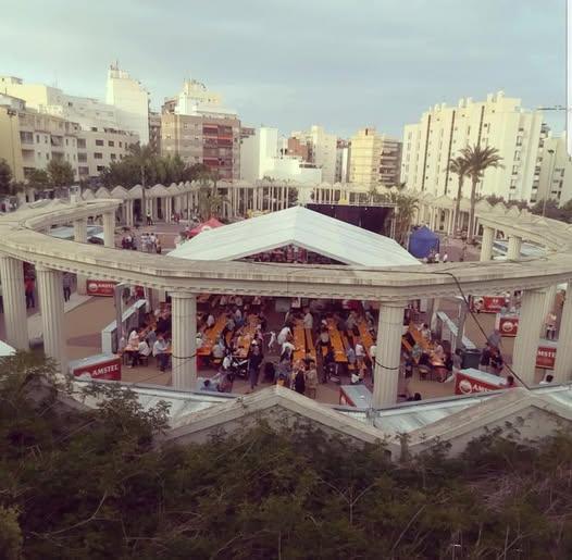 Calp se sirve en bandeja: cuatro días de tapas, conciertos y ambiente festivo Calp se sirve en bandeja: cuatro días de tapas, conciertos y ambiente festivo