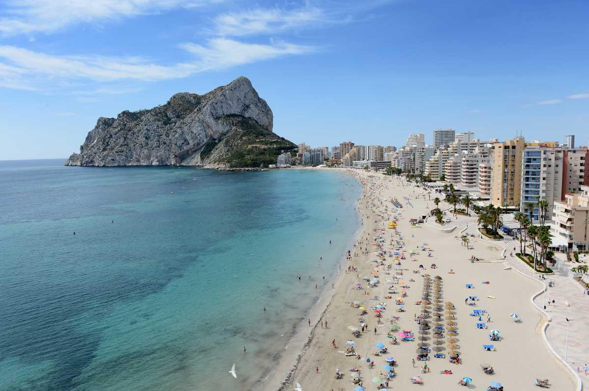 La Fossa, entre las playas más distinguidas del mundo, celebra 40 años de Bandera Azul La Fossa, entre las playas más distinguidas del mundo, celebra 40 años de Bandera Azul