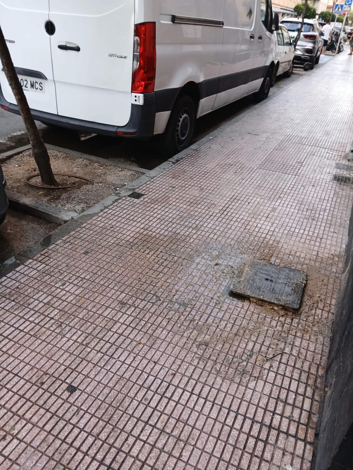 La Falla París Pedrera denuncia vertidos de aguas fecales en su demarcación y exige una solución urgente La Falla París Pedrera denuncia vertidos de aguas fecales en su demarcación y exige una solución urgente