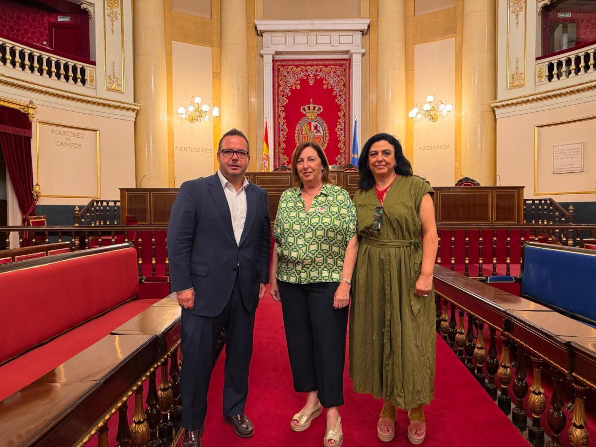 Pepa Font lleva la voz de los afectados por Costas al Senado y refuerza en Madrid la defensa de los vecinos de Dénia