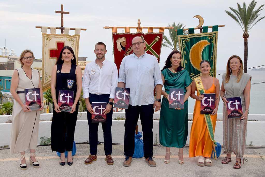 Els Moros i Cristians de Xàbia dan el pistoletazo de salida con la presentación de su Llibre Fester