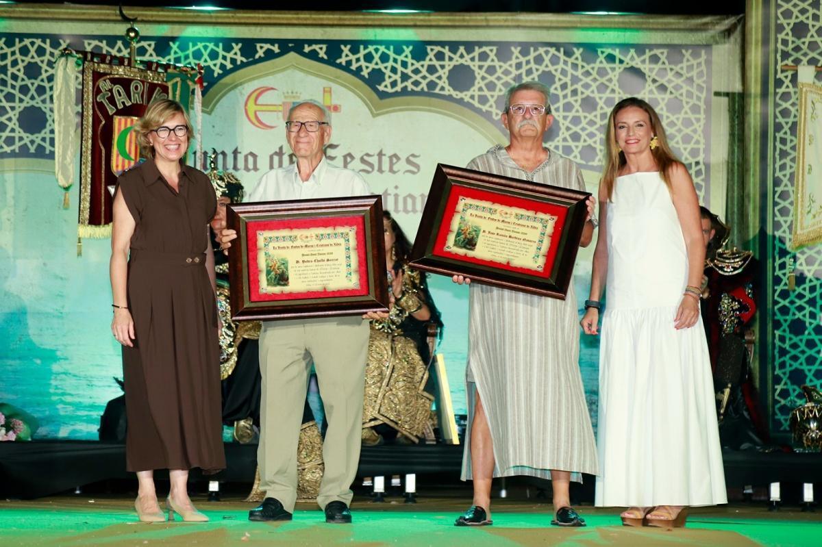 Xàbia abre sus Moros i Cristians con una presentación que ensalza la tradición y la convivencia