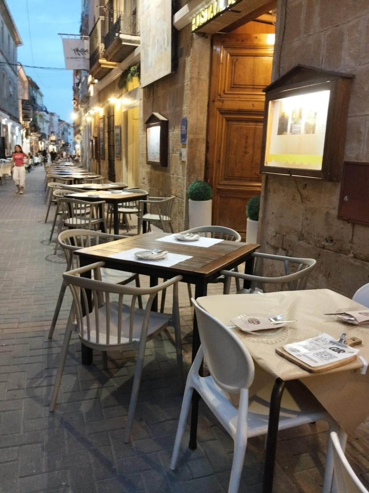 Una Dénia desierta por la Roja
