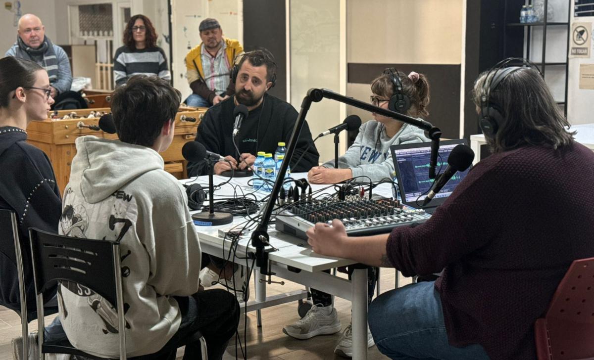 ‘Pòdcast Jove’ vuelve a convertirse en el altavoz de la juventud en Dénia en su segunda temporada