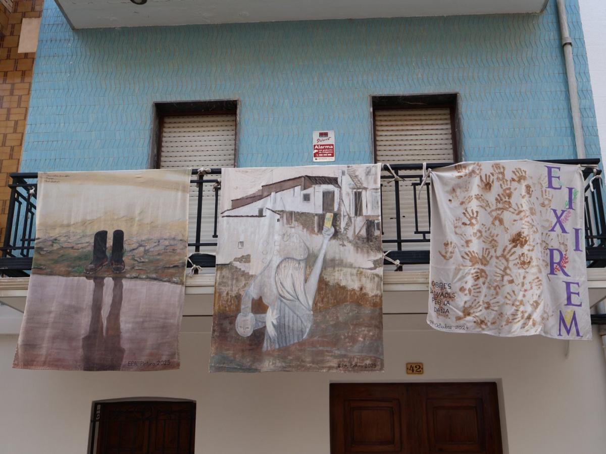 Benitatxell convierte sus calles en un escenario de arte, letras y memoria con su II Festival Literario