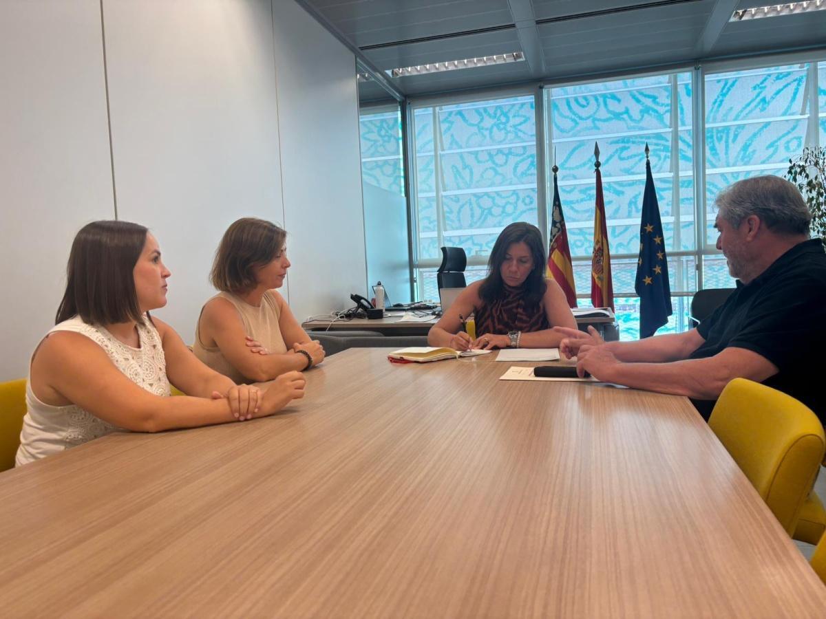 Dénia reclama a la Generalitat terminis i compromisos concrets per a les infraestructures sociosanitàries pendents Dénia reclama a la Generalitat terminis i compromisos concrets per a les infraestructures sociosanitàries pendents