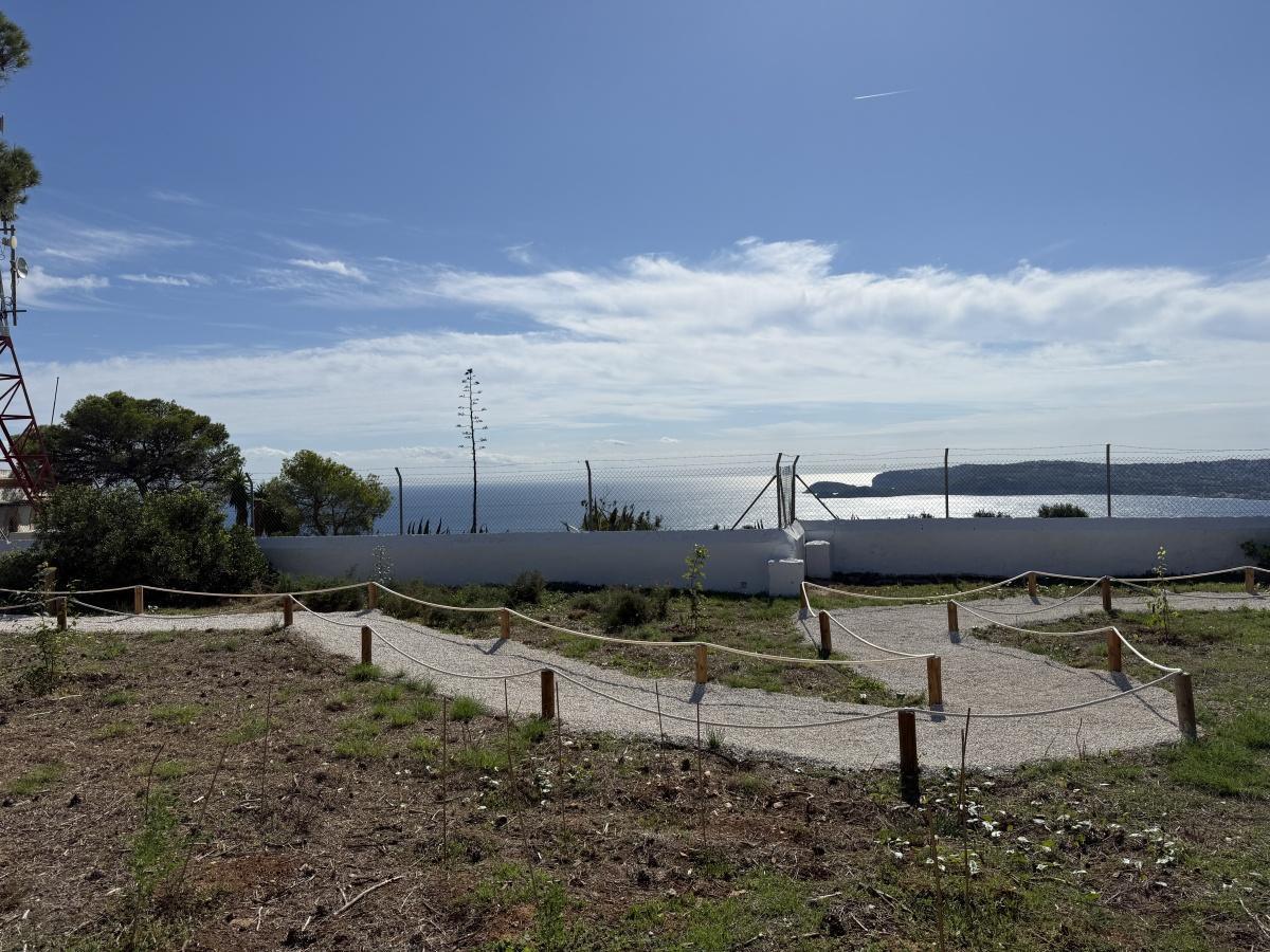 El faro del Cap de Sant Antoni abre sus puertas y estrena un nuevo mirador sobre el Mediterráneo