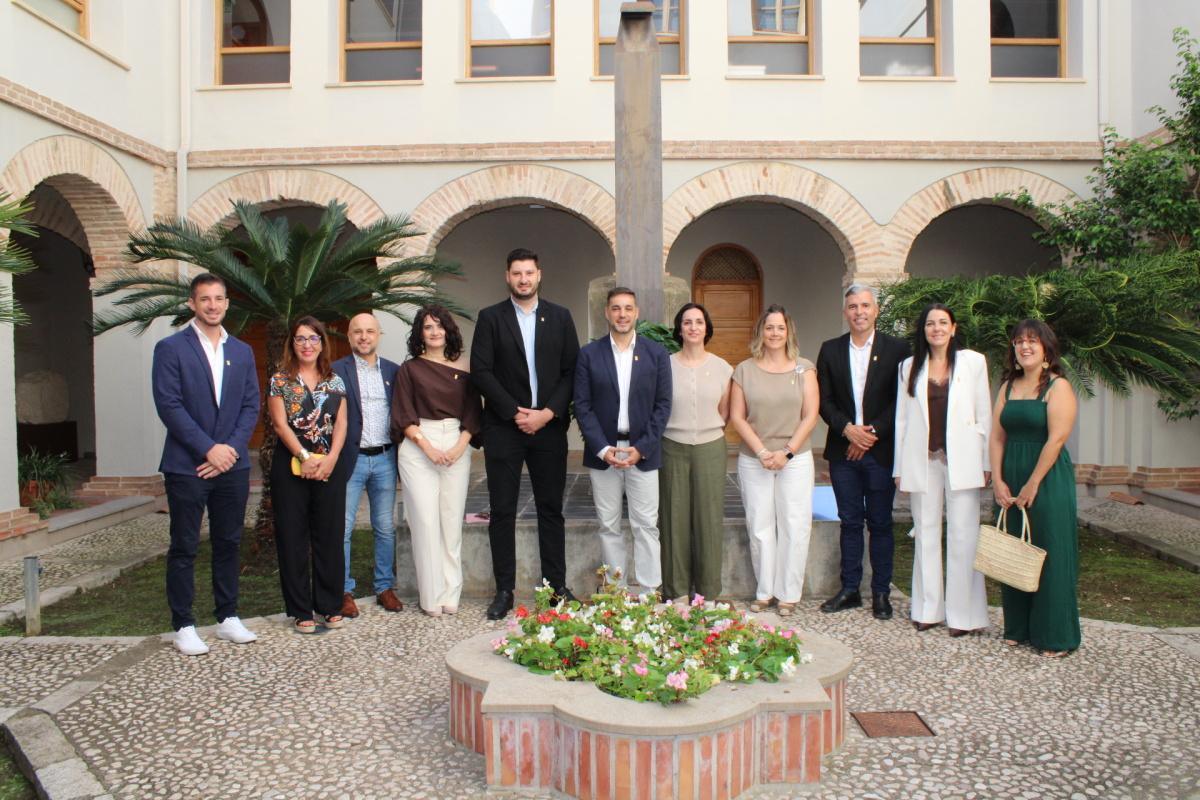 Ondara celebra el 9 d’Octubre amb una gran participació i distingeix Sergi Mallol, Antonio Torres i Josep Alemany Ondara celebra el 9 d’Octubre amb una gran participació i distingeix Sergi Mallol, Antonio Torres i Josep Alemany