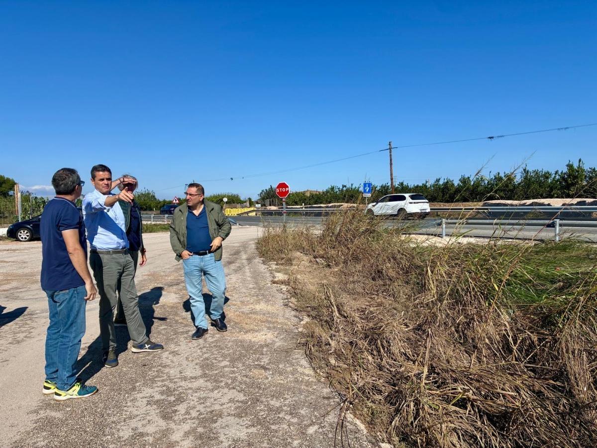 El director general de Industria de la Generalitat visita las zonas industriales afectadas por la DANA en Oliva y Pego El director general de Industria de la Generalitat visita las zonas industriales afectadas por la DANA en Oliva y Pego