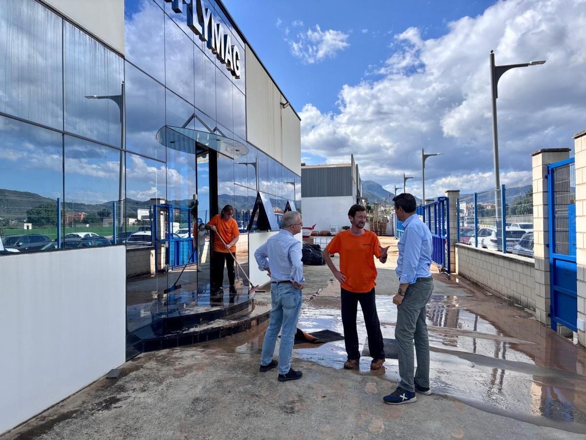 El director general de Industria de la Generalitat visita las zonas industriales afectadas por la DANA en Oliva y Pego El director general de Industria de la Generalitat visita las zonas industriales afectadas por la DANA en Oliva y Pego