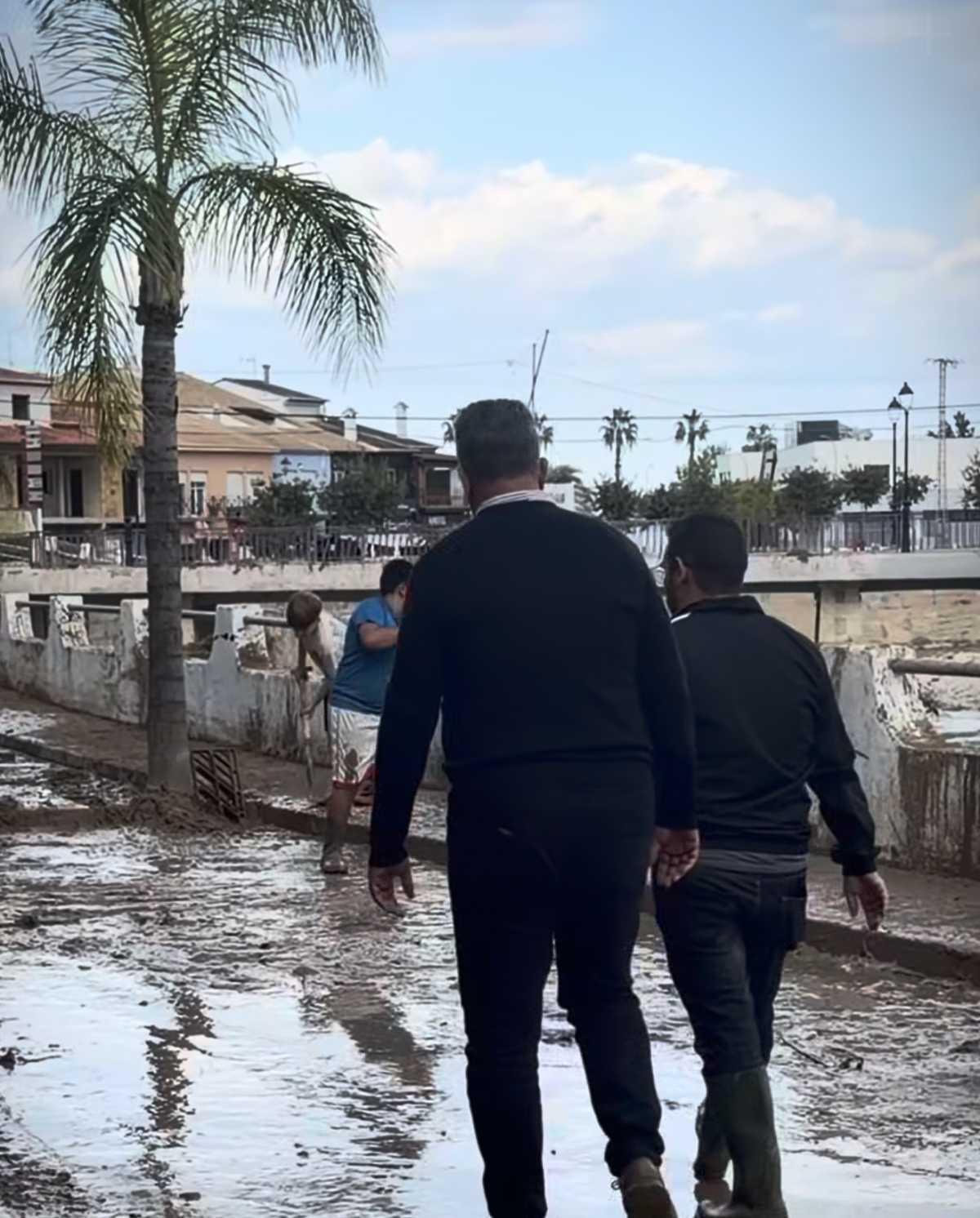 El conseller Vicente Martínez Mus visita Els Poblets para conocer los daños de la DANA y trasladar el apoyo de la Generalitat a los afectados