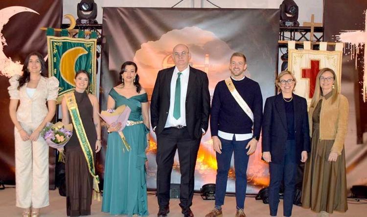 El Mig Any de Moros y Cristianos de Xàbia llena de color sus calles