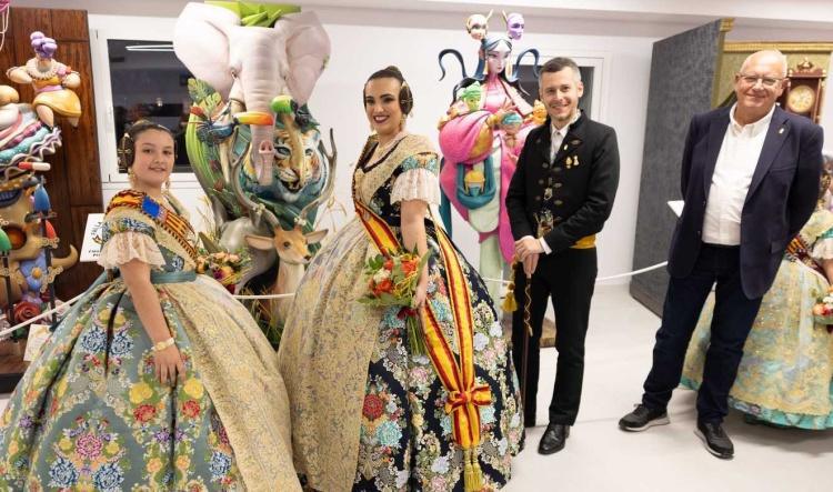 Creatividad y sátira inauguran la Exposición del Ninot en Dénia