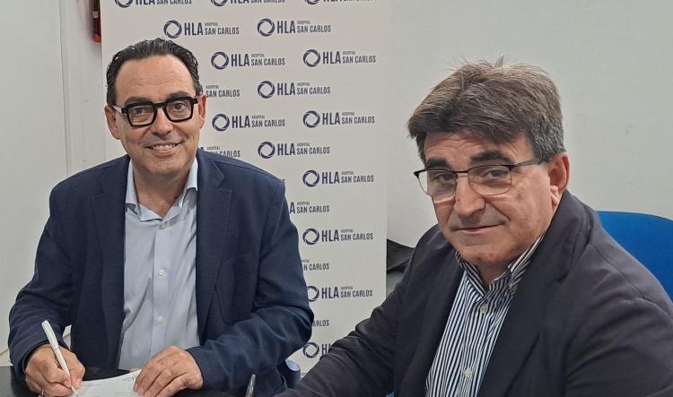 El Hospital HLA San Carlos de Dénia y el C.D. Denia firman un acuerdo de colaboración publicitaria