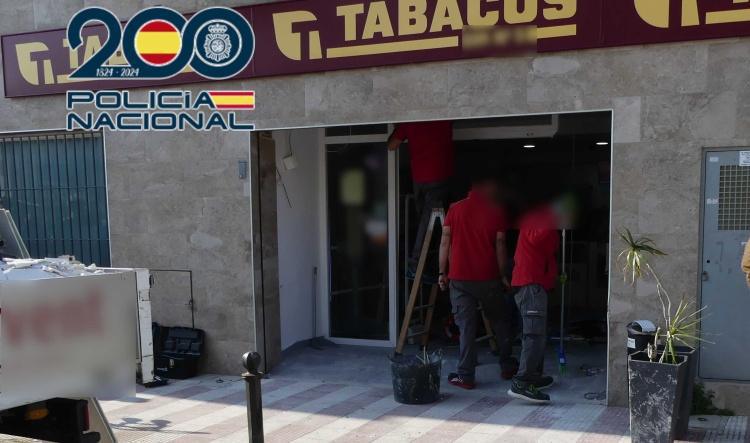 Detenido por robar en un estanco con el método del alunizaje en Dénia