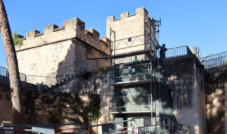 El Castillo de Dénia inicia obras de mejora en la Torre del Consell y La Sala