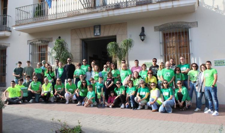 Continua la lluita per l'educació: Docents en vaga porten les seues reivindicacions a l’Ajuntament d’Ondara