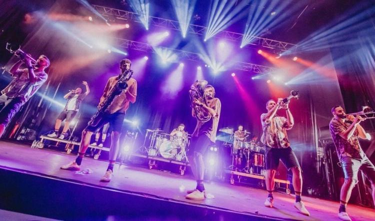 La Fúmiga ofrecerá en Fogueres de Xàbia uno de sus últimos conciertos de la gira 