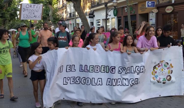 Segunda movilización en Dénia: la educación pública vuelve a salir a la calle
