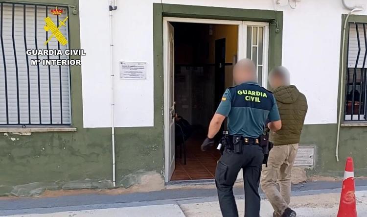 Dos detenidos por una oleada de robos de cobre en alumbrado público, Xàbia en la lista