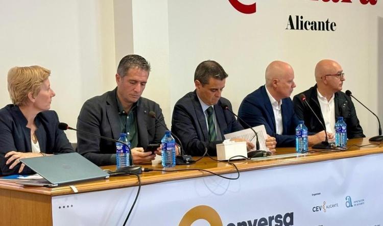 CEV Alicante pide acelerar los trámites para impulsar la disponibilidad de suelo industrial