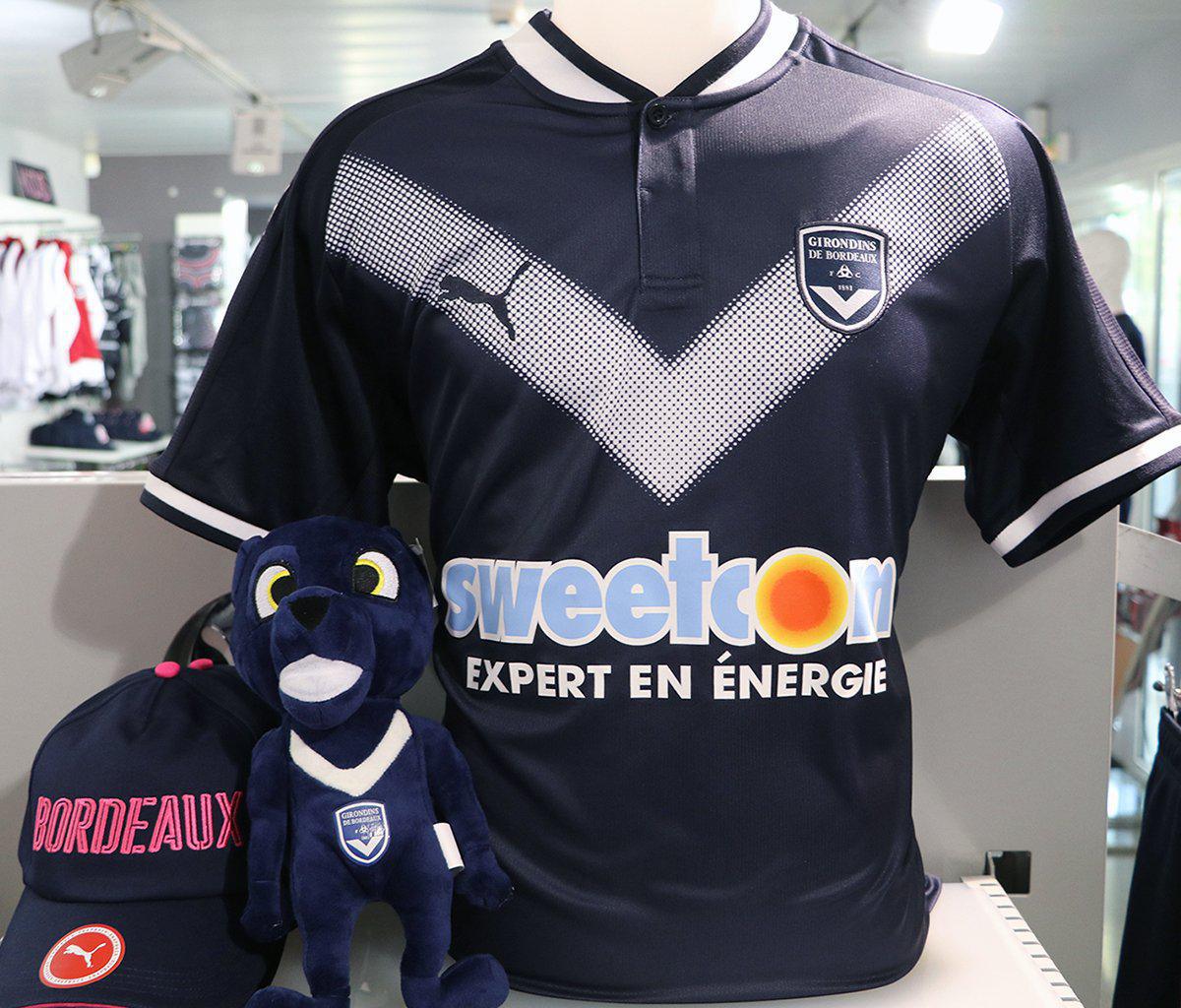 Bordeaux dévoile son nouveau maillot domicile saison 2017-2018