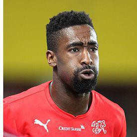 Djourou sous le maillot de la Suisse en 2015. - Crédit Wikipedia