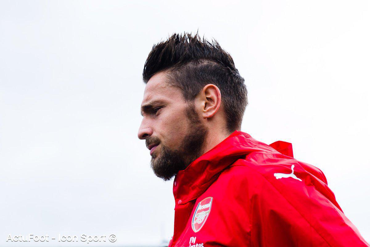 Mercato - Arsenal : Mathieu Debuchy va s'engager à l'OGC Nice