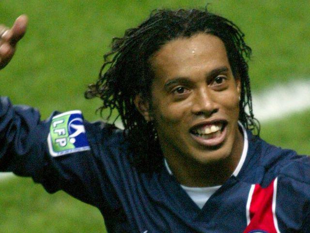PSG : Ronaldinho détruit Luis Fernandez