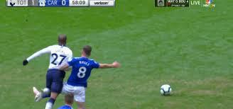 Tottenham - Cardiff : la faute antisportive de Joe Ralls sur Lucas Moura