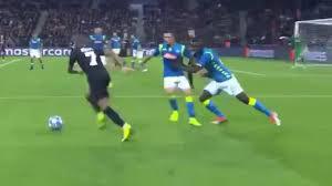 PSG - Naples : Koulibaly pousse Mario Rui pour défendre sur Kylian Mbappe (vidéo)