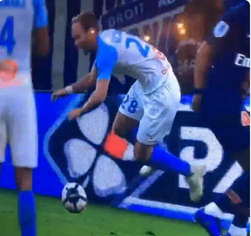 OM - PSG : la grotesque simulation de Germain lors du Clasico