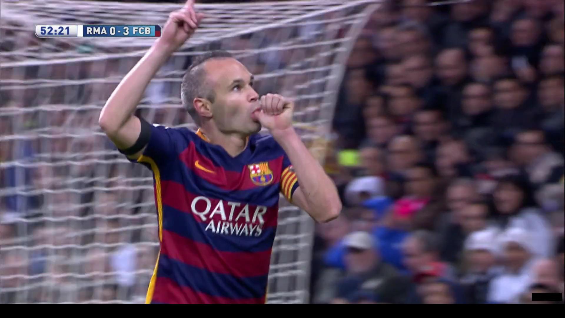 Andrés Iniesta tacle violemment José Mourinho